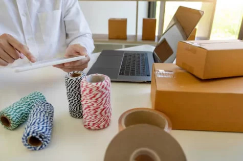 small-business-entrepreneur-sme-young-asian-man-working-with-laptop-computer-delivery-packaging-box_357951-175 small-business-entrepreneur-sme-young-asian-man-working-with-laptop-computer-delivery-packaging-box_357951-175